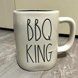 Rae Dunn BBQ King mug, NWOT